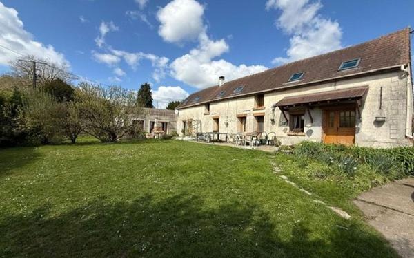 Maison à vendre    6 pièces • 185 m2 Neuilly-en-Thelle