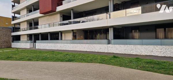 Saint Malo - Clos Cadot - Appartement T2 (44m²) loué - Terrasse (15.5m²) Sud-Ouest - RDC - Parking
