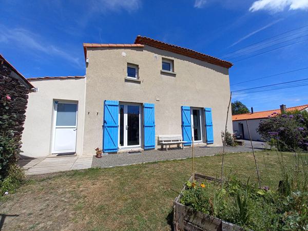 Maison ancienne de 6 pièces à vendre au Loroux Bottereau
