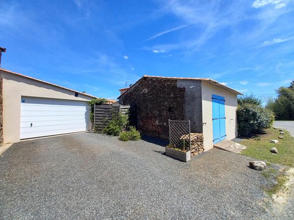 Maison ancienne de 6 pièces à vendre au Loroux Bottereau