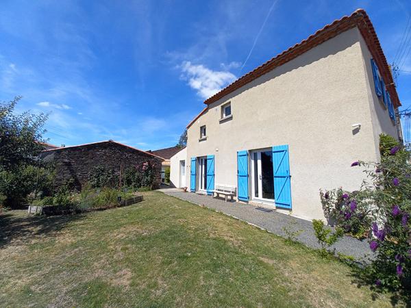 Maison ancienne de 6 pièces à vendre au Loroux Bottereau