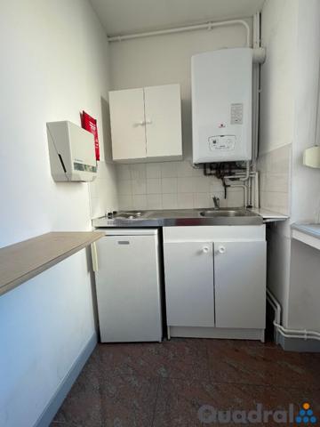 LOCAL COMMERCIAL CENTRE ST AVOLD