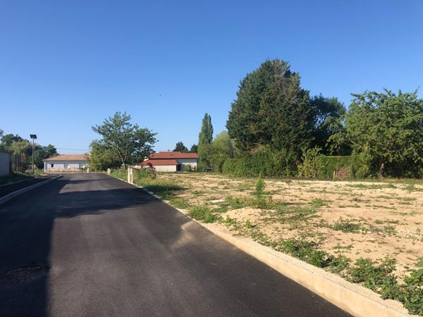 A vendre Terrain viabilsé St Andre Sur Vieux Jonc 577 M2