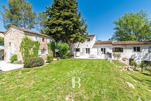 Valbonne, Villa 7 Chambres -  420 m² à vendre