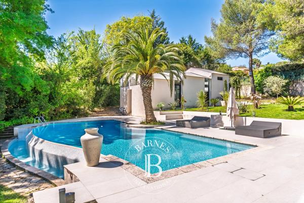 Valbonne, Villa 7 Chambres -  420 m² à vendre