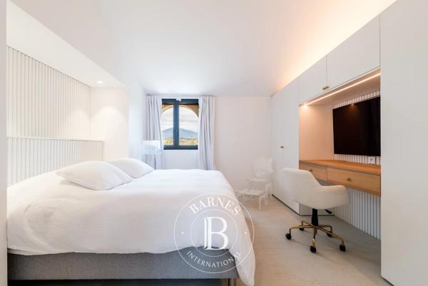 Valbonne, Villa 7 Chambres -  420 m² à vendre