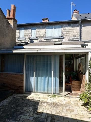 Maison à vendre 149 000 € Saint-Jean-de-la-Ruelle 3 p 99 m² DPE D