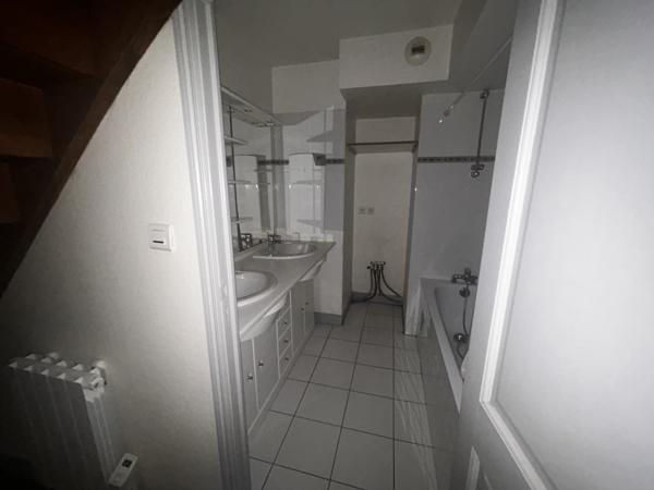 Appartement 4 pièce(s) 2 chambre(s) 124.11 m²