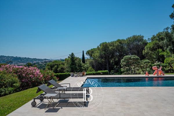 Sainte-Maxime, Maison 8 Chambres -  233 m² à vendre