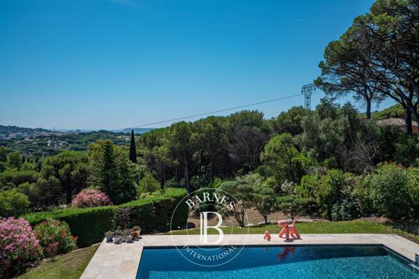 Sainte-Maxime, Maison 8 Chambres -  233 m² à vendre