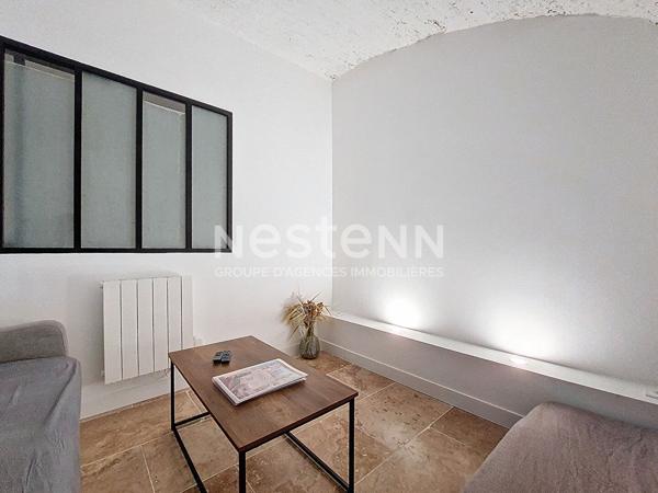 ORLEANS BORDS DE LOIRE - PETITE COPROPRIETE FAIBLES CHARGES - T3 - PARKING ET COUR PRIVEE