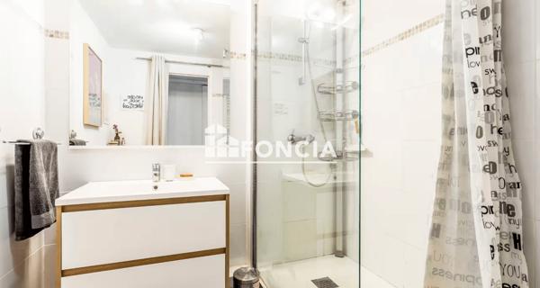 À vendre Appartement 3 pièces 67 m² - Bordeaux 33800
