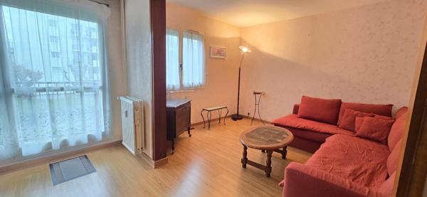 CHARTRES - Qtier La Madeleine - Appartement de 78m² avec balcon, cave et box