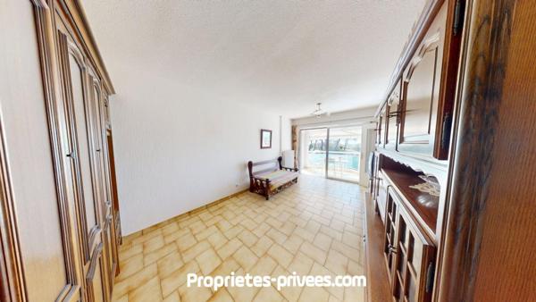 Studio lumineux au coeur d'une pinède avec échappées mer et plage à pied