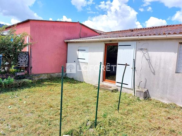 Location local commercial Rougiers - 1 pièce(s) - 23 m² - 430 €/mois