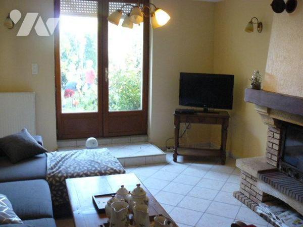 Maison à Vendre à Hadigny-les-Verrières (88330) en Vosges (88)

Cette maison dispose d'une su...