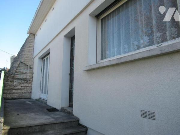 Maison a vendre secteur proche hôpital, Maison de 1966 sur sous sol total  à rénover comprenant...