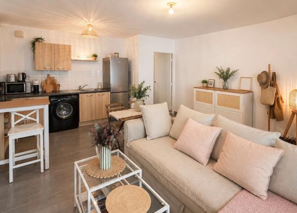 APPARTEMENT / MAISON Duplex Terrasse rez-de-jardin Parking sous-sol