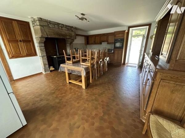 DEUX MAISONS A VASTEVILLE