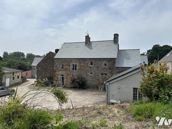 DEUX MAISONS A VASTEVILLE