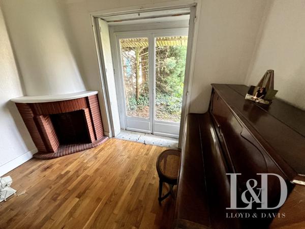 MAISON DE VILLE AVEC STUDIO ET GARAGE - 198 M2