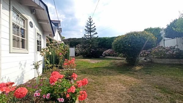 Maison traditionnelle à 800m de la mer.