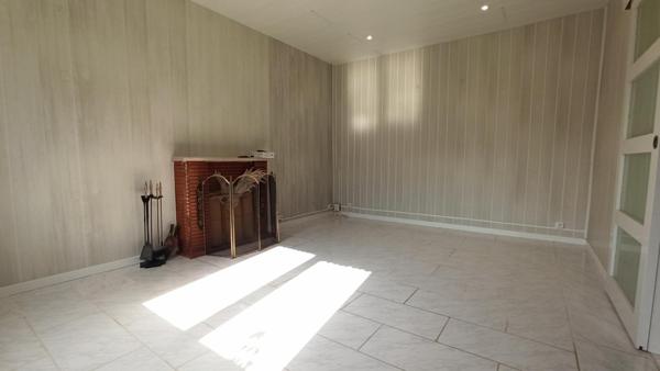 Maison traditionnelle à 800m de la mer.