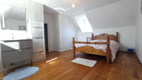 Maison traditionnelle à 800m de la mer.