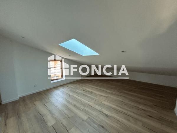 Location Appartement 2 pièces 39.44 m² - 2 RUE DE LA BARQUE Revel 31250