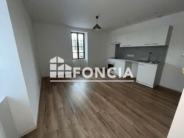 Location Appartement 2 pièces 39.44 m² - 2 RUE DE LA BARQUE Revel 31250