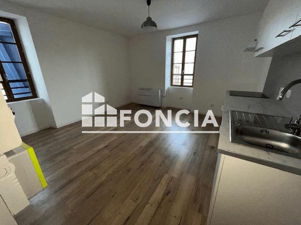 Location Appartement 2 pièces 39.44 m² - 2 RUE DE LA BARQUE Revel 31250