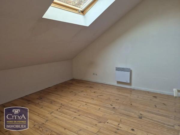 Appartement à louer 3 pièces 92.8m² Lens (62300)