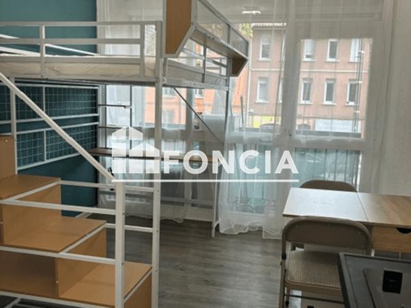 Location Studio meublé 14.4 m² - 3 RUE DU RAVELIN Toulouse 31300