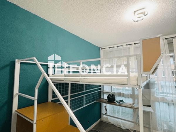 Location Studio meublé 14.4 m² - 3 RUE DU RAVELIN Toulouse 31300