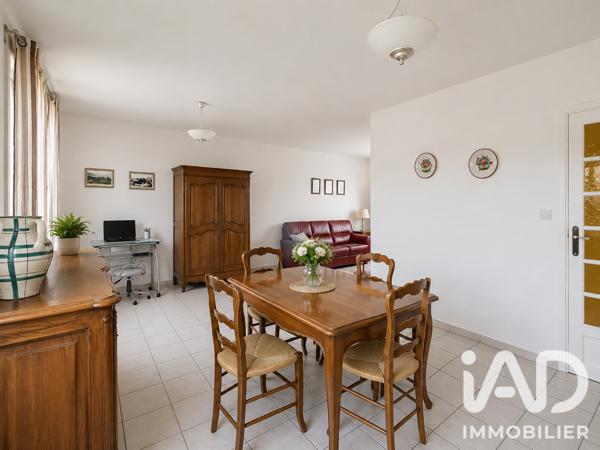 Maison à vendre 6 pièces 105 m² Saint-Martin-aux-Chartrains