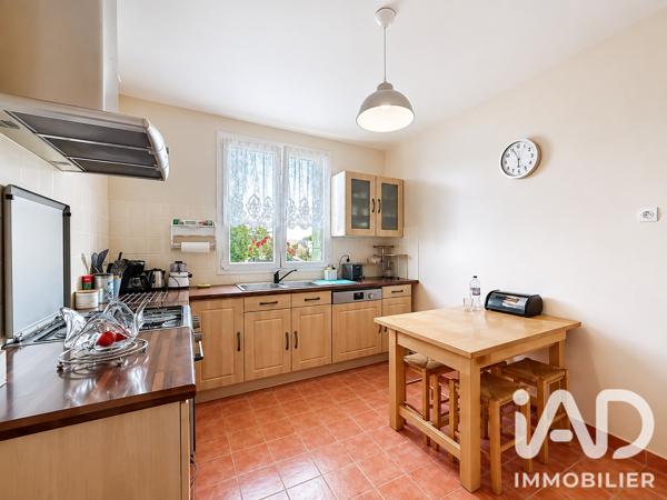 Maison à vendre 6 pièces 105 m² Saint-Martin-aux-Chartrains