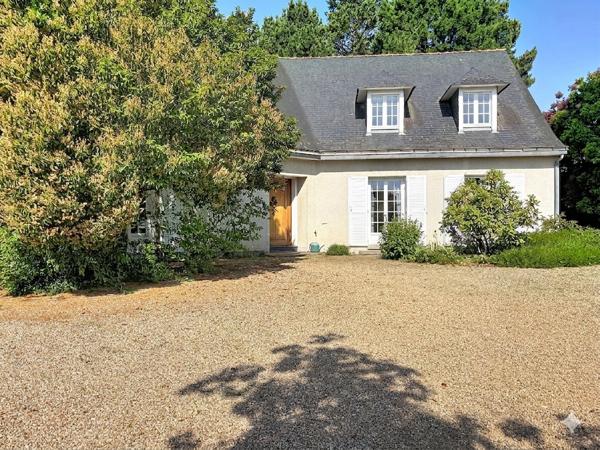 Maison Bouchemaine 6 pièce(s) 208 m2