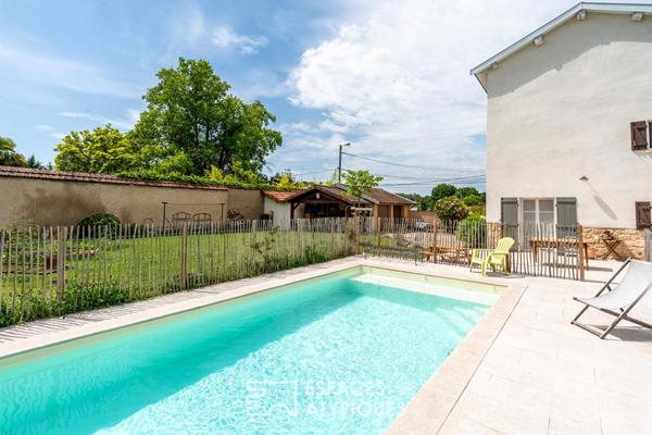 Demeure de caractère unique et sa piscine chauffée