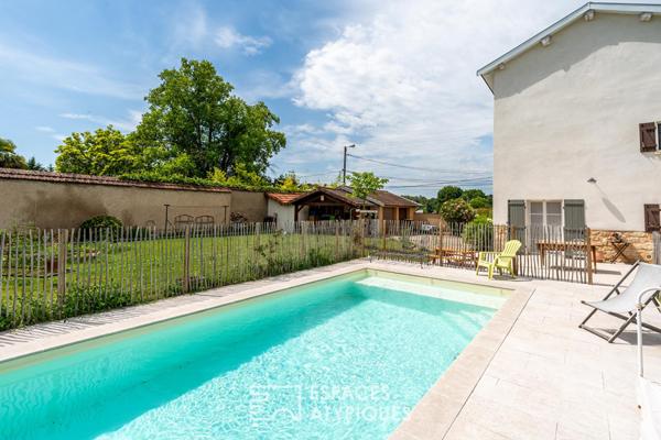 Demeure de caractère unique et sa piscine chauffée