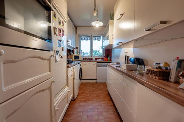 Dernier étage 3 pièces 81 m2 avec TERRASSE 25M2