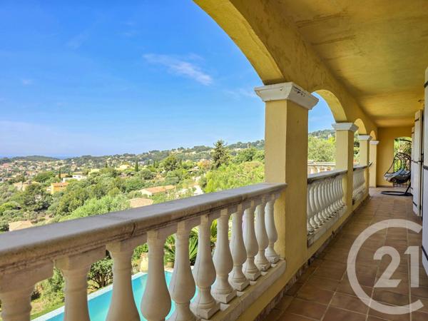 Maison à vendre  10 pièces - 221,26 m2 OLLIOULES - 83