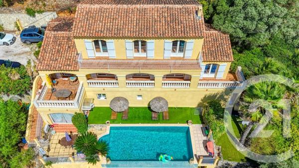 Maison à vendre  10 pièces - 221,26 m2 OLLIOULES - 83