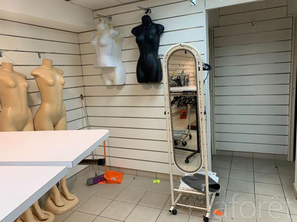 Location local commercial près de Fort-de-France - 95 m² - 1 800 € / mois