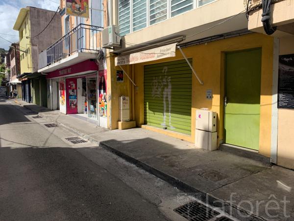 Location local commercial près de Fort-de-France - 95 m² - 1 800 € / mois