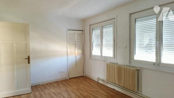 Un immeuble à usage d'habitation situé sur la commune de NOEUX LES MINES