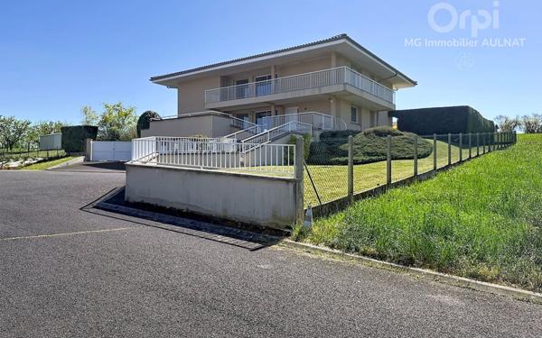 Maison à vendre    8 pièces • 239,54 m2 Billom