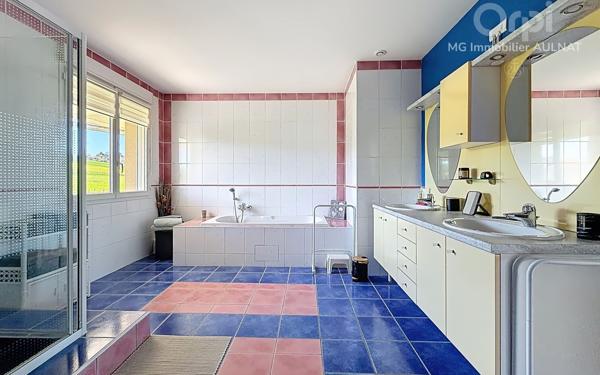 Maison à vendre    8 pièces • 239,54 m2 Billom