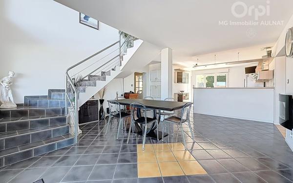 Maison à vendre    8 pièces • 239,54 m2 Billom