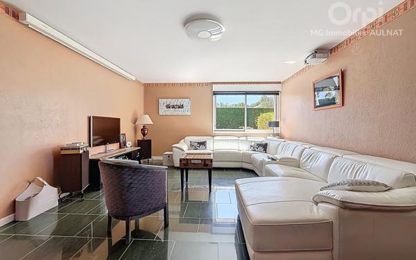 Maison à vendre    8 pièces • 239,54 m2 Billom