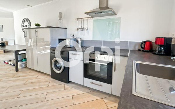 Maison à vendre    5 pièces •  Vallon-Pont-d'Arc